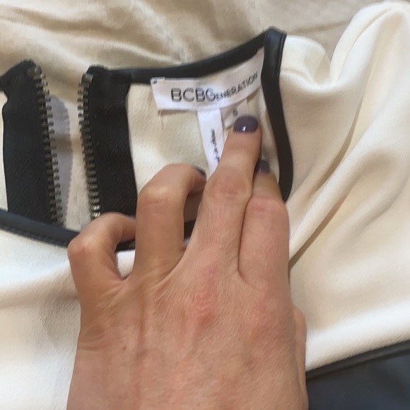 Bcbgeneration top with leather center piece - Picture 4 of 5